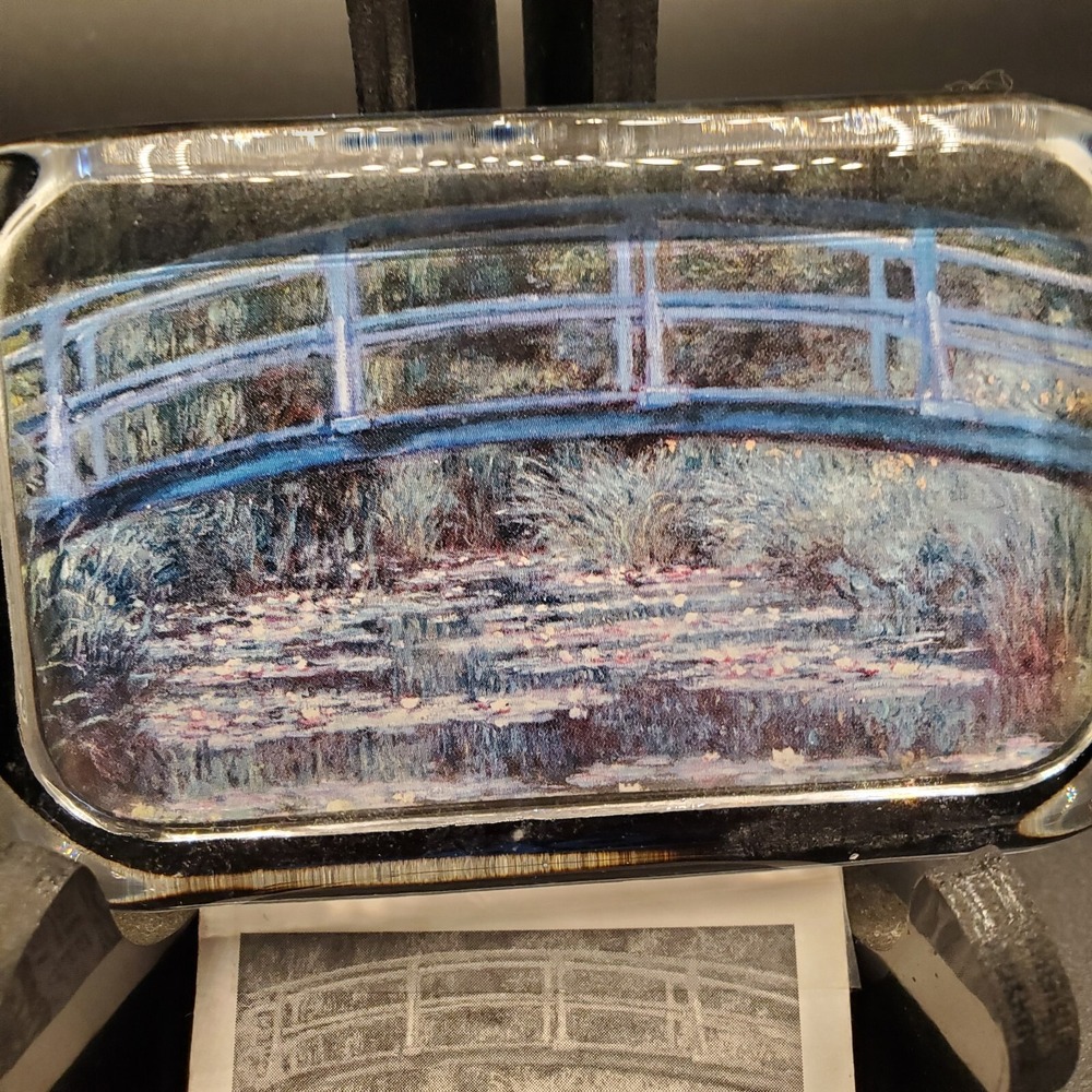 Paperweight The Japanese Foot Bridge 1899 Claude Monet copy made in England glas